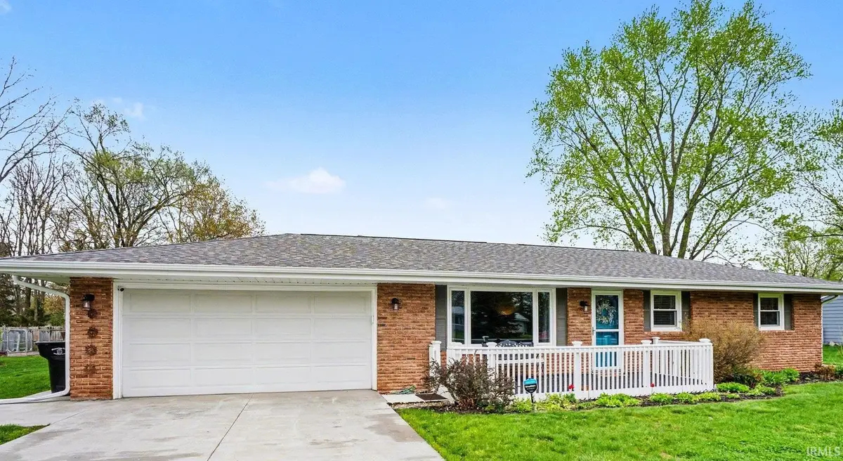11965 Loughlin Drive, Mishawaka, IN 46545 - #1
