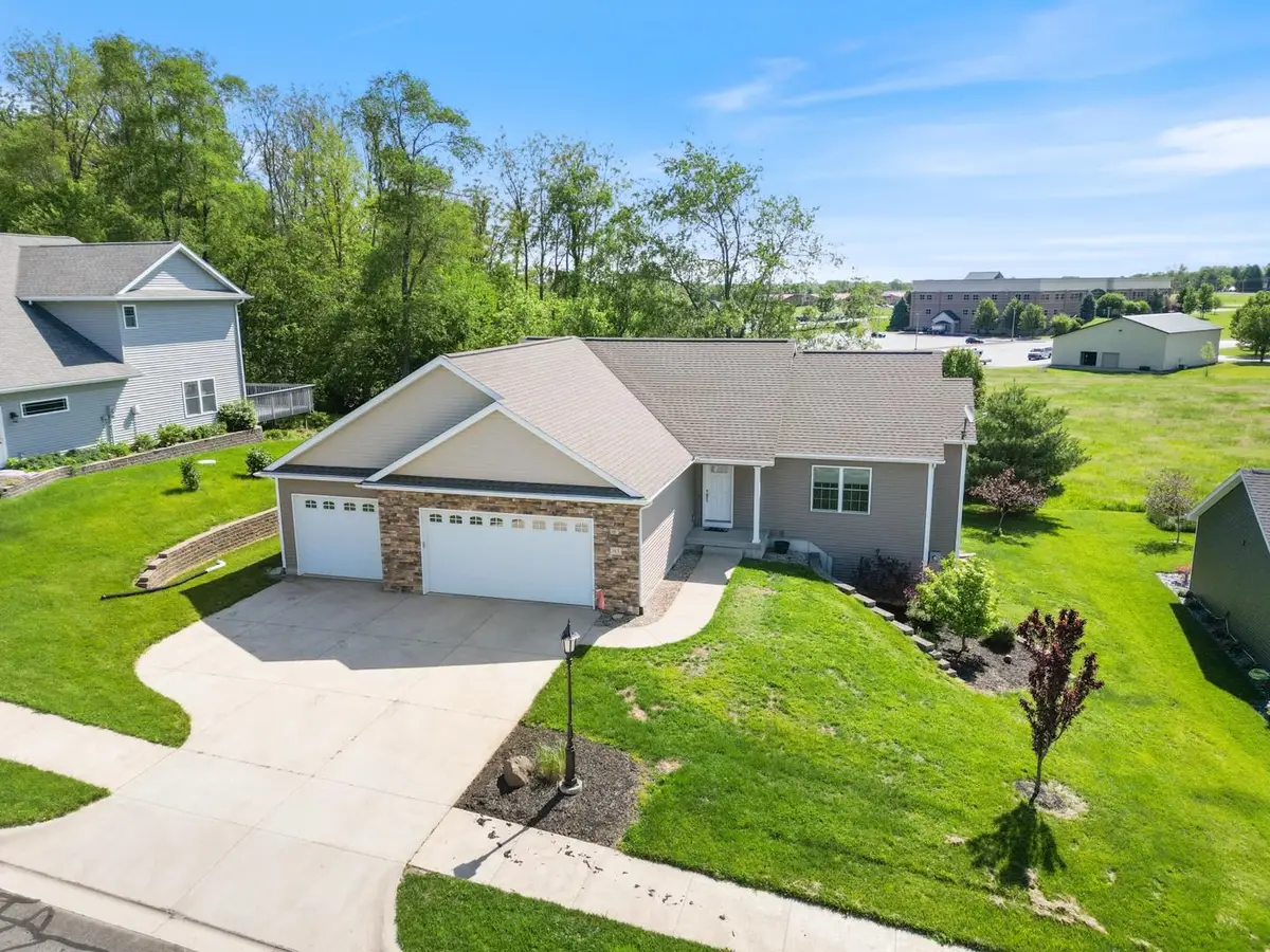 165 Chickadee Lane, Warsaw, IN 46580 - #1