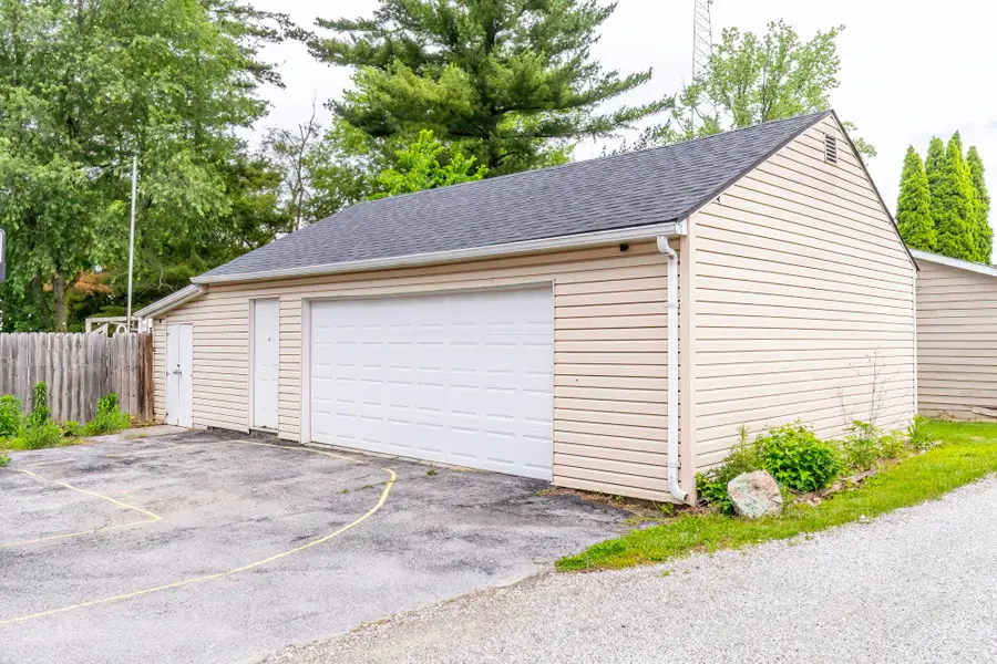 1225 Lawn Avenue, New Haven, IN 46774 - #3