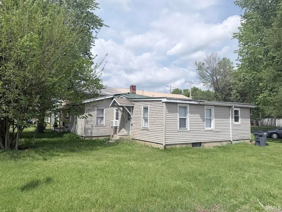 1422 S Tenth Street, Goshen, IN 46526 - #2