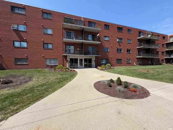2937 Westbrook Drive #A113, Fort Wayne, IN 46805