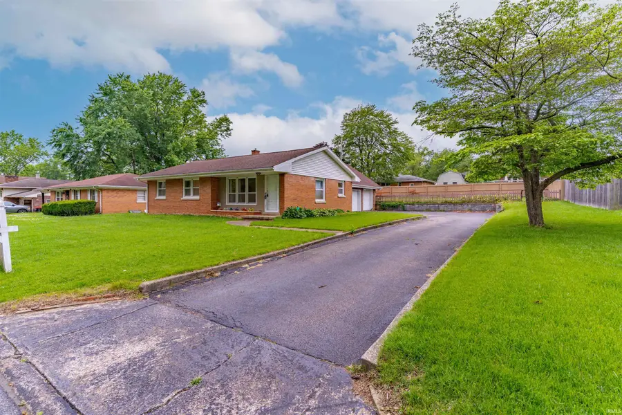 1014 N Vine Street, Boonville, IN 47601 - #3