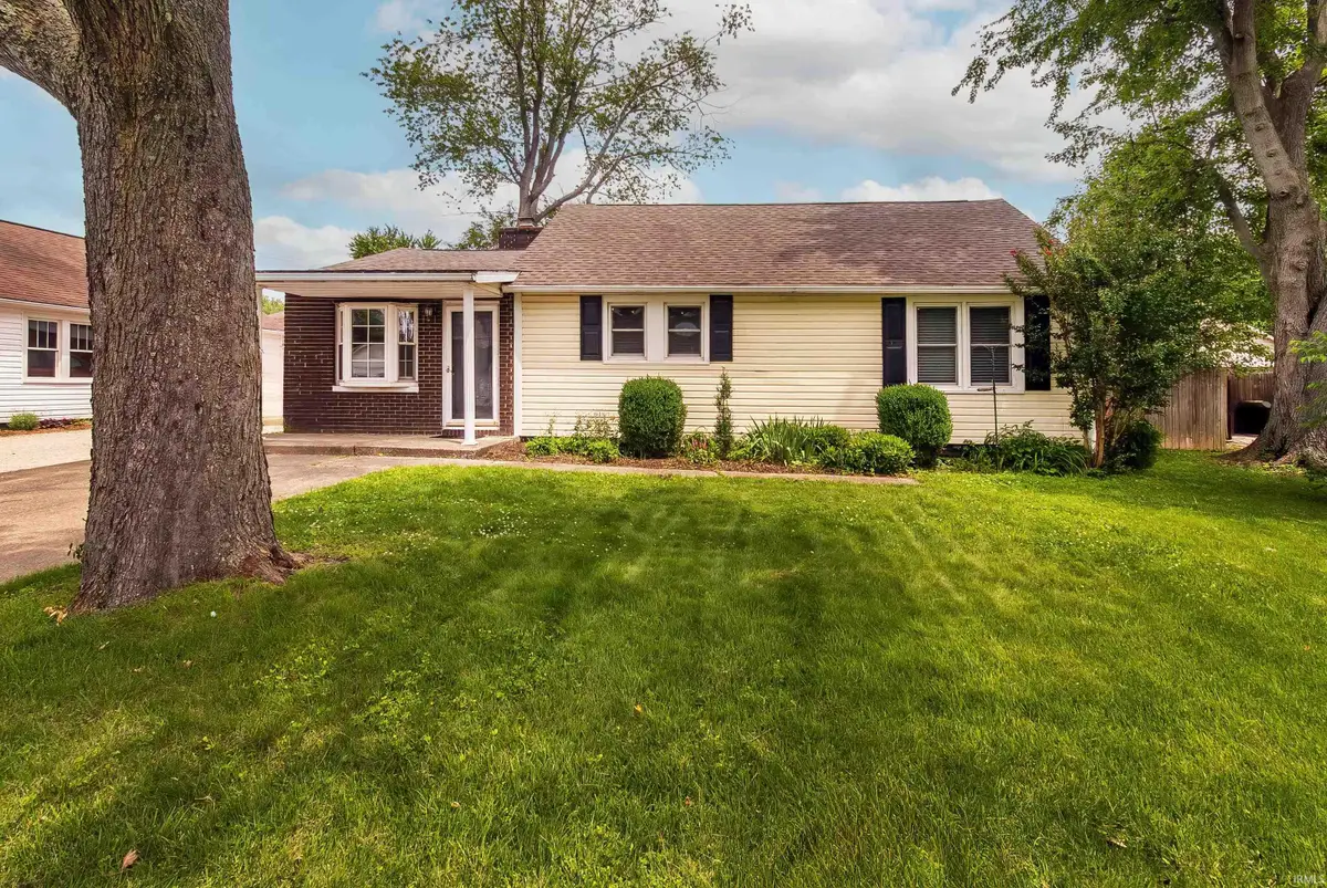 608 E Moore Street, Boonville, IN 47601 - #1