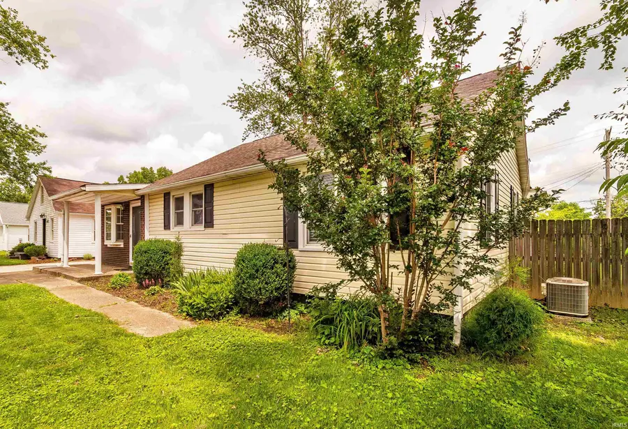 608 E Moore Street, Boonville, IN 47601 - #2
