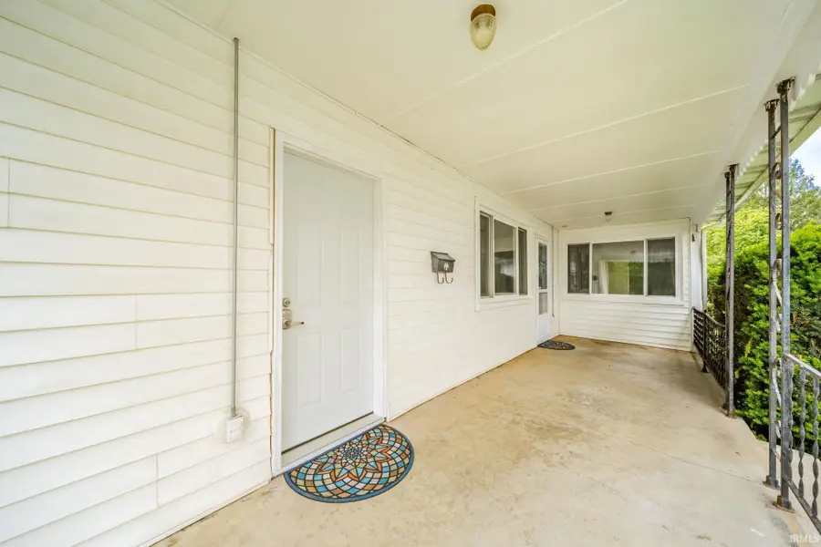 135 S Jefferson Street, Knightstown, IN 46148 - #2