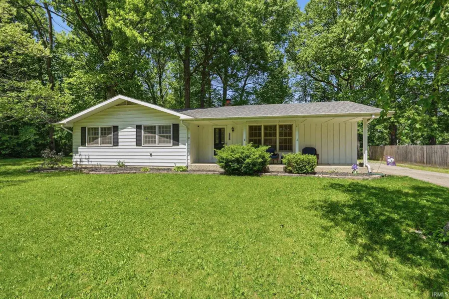 2328 Klug Drive, Fort Wayne, IN 46818 - #2