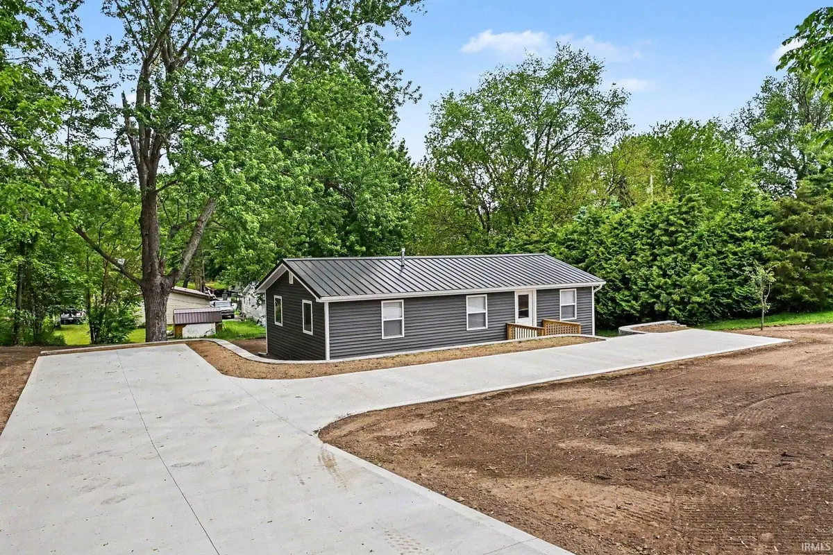 202 S 26th Street, Goshen, IN 46528 - #1