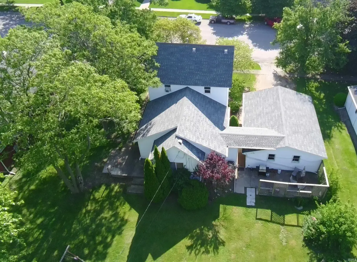 206 S Chestnut Street, Earl Park, IN 47942 - #1