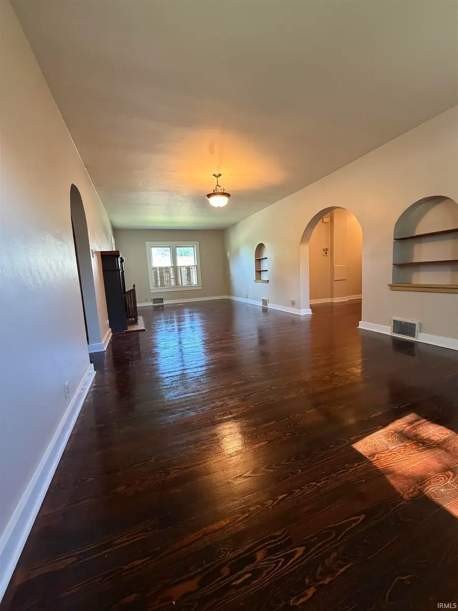 403 N Wayne Street, North Manchester, IN 46962 - #2