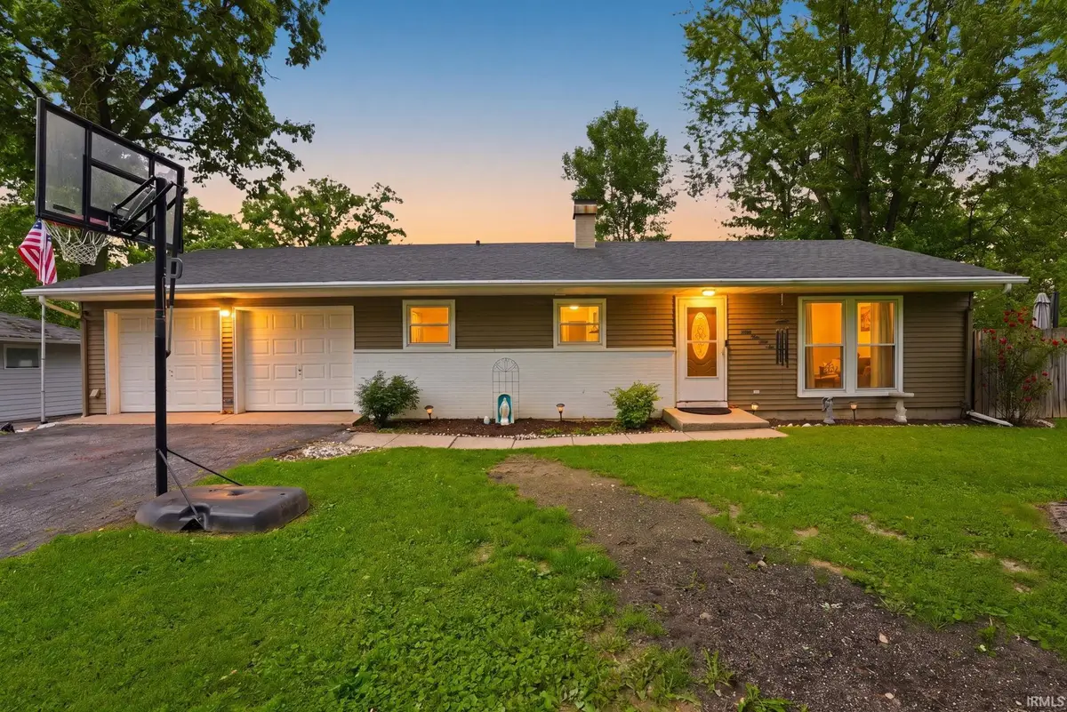 3359 Eastwood Drive, Fort Wayne, IN 46805 - #1