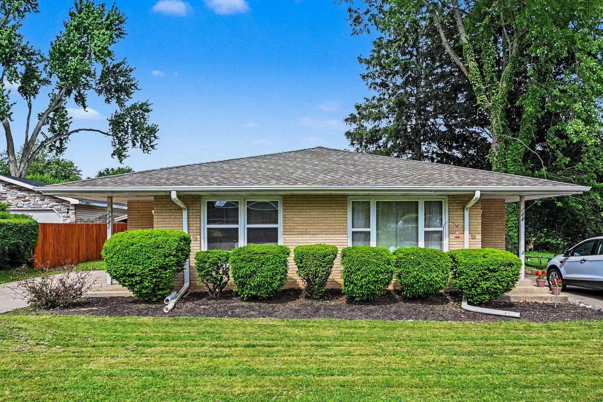 319 S Park Street, Wakarusa, IN 46573 - #1