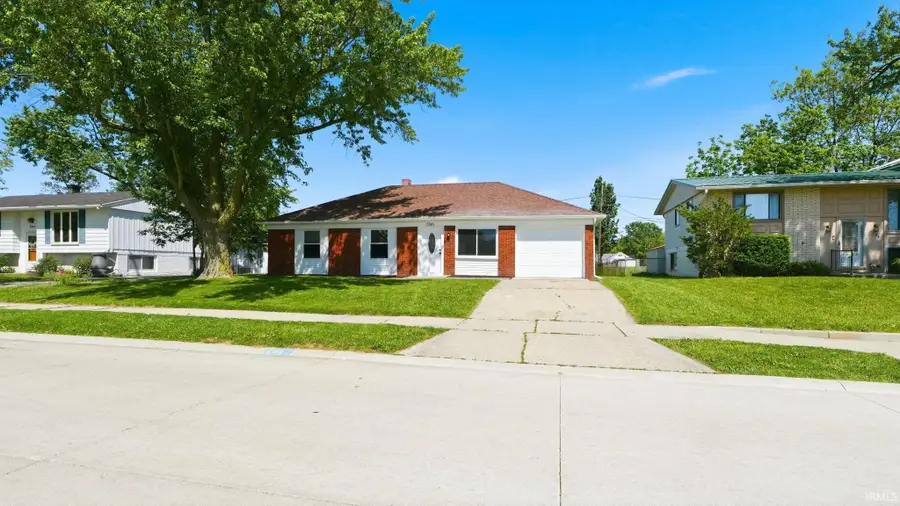 7216 Cranberry Road, Fort Wayne, IN 46825 - #2