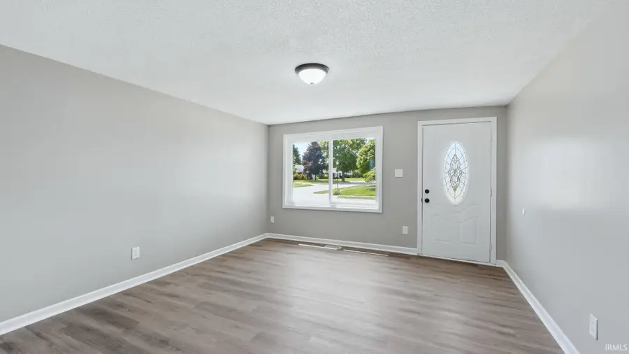 7216 Cranberry Road, Fort Wayne, IN 46825 - #3