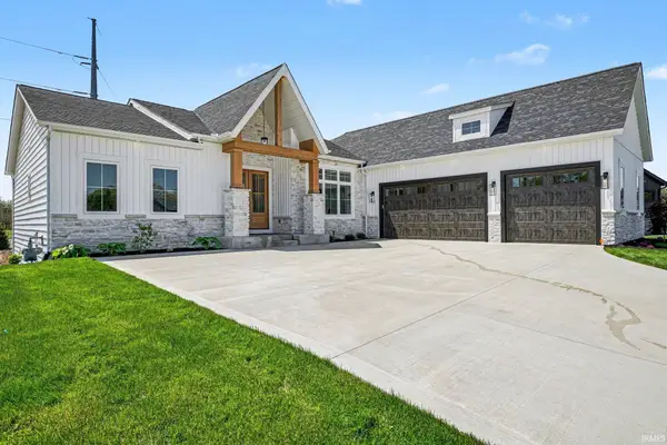 11098 Calle Jules Court, Osceola, IN 46561