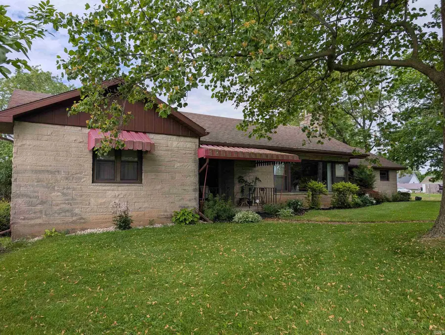 405 W Line Street, Geneva, IN 46740 - #2