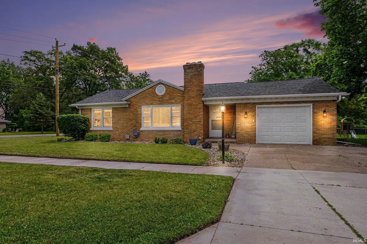 104 Los Angeles Avenue, Elkhart, IN 46516 - #1