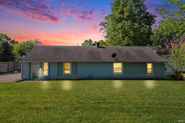 19948 Elizabeth Street, South Bend, IN 46637