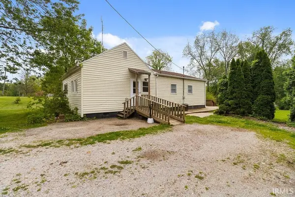 7851 E 1000 N Road, Syracuse, IN 46567