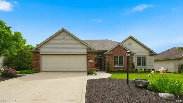 921 Autumn Ridge Lane, Fort Wayne, IN 46804