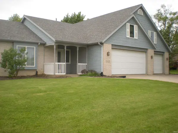 2924 Sioux Point, New Haven, IN 46774