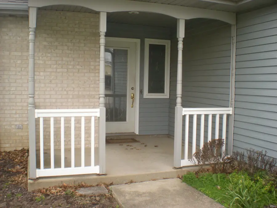 2924 Sioux Point, New Haven, IN 46774 - #2