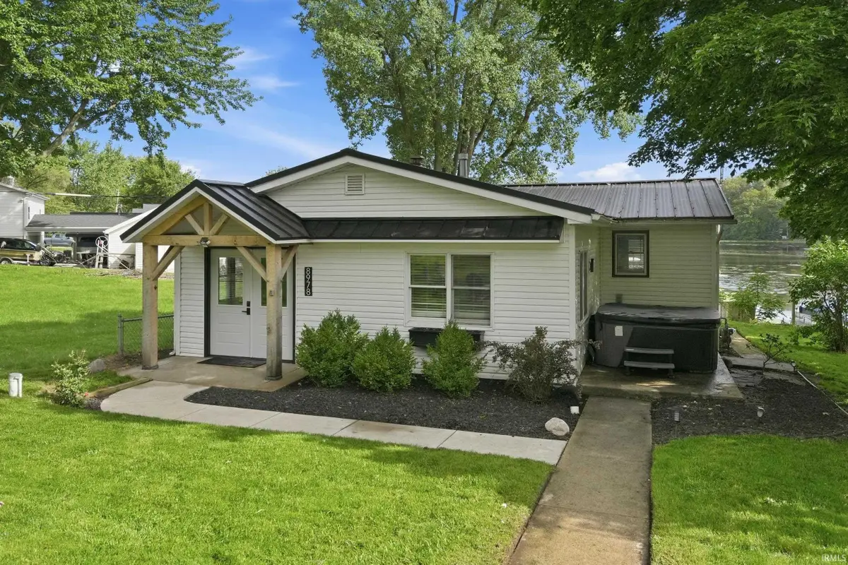 8978 E Backwater Road, North Webster, IN 46555 - #1