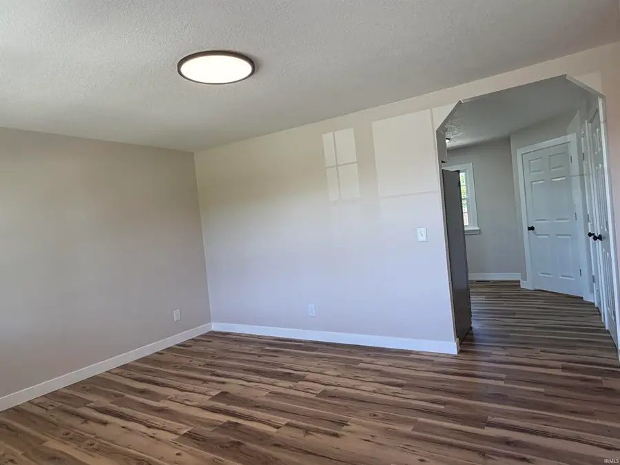 905 E South H Street, Gas City, IN 46933 - #2