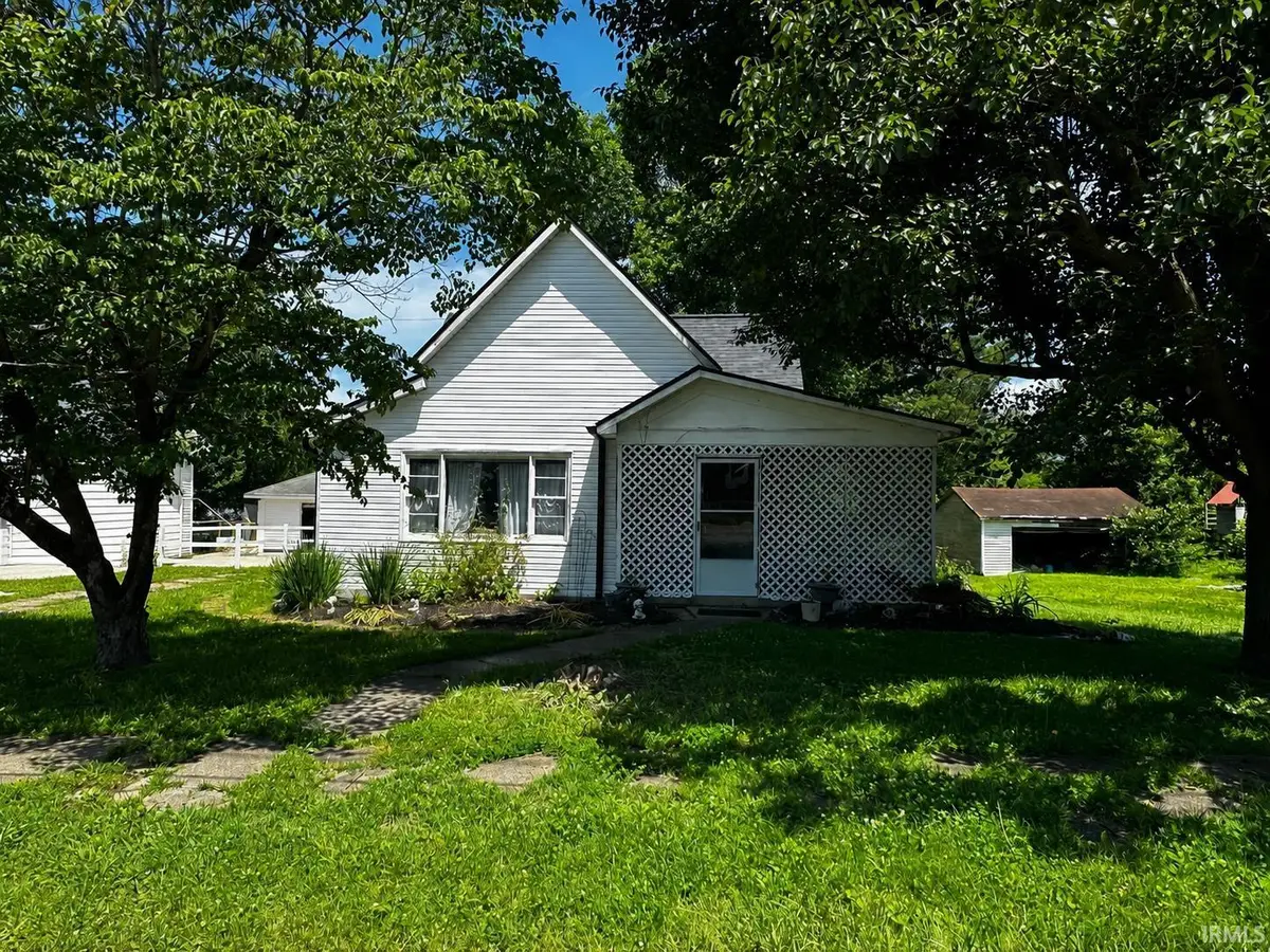 205 E North Street, Winslow, IN 47598 - #1