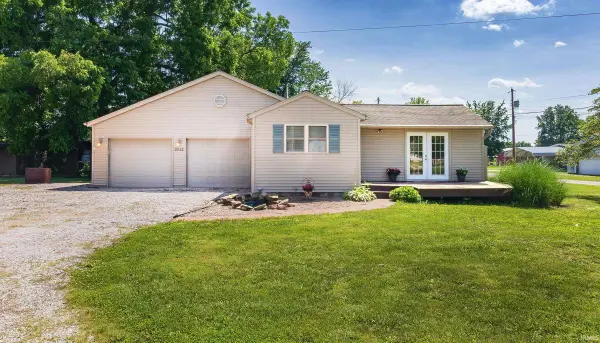 9952 E Mckinley Street, Otwell, IN 47564