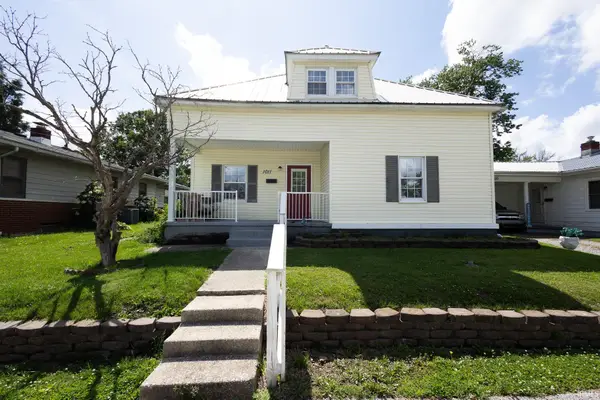 1011 S First Street, Boonville, IN 47601