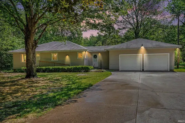 57954 Pear Road, South Bend, IN 46619