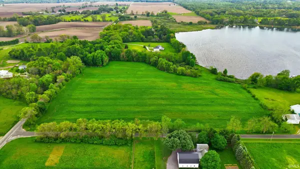 **** 100 N Road, Howe, IN 46746