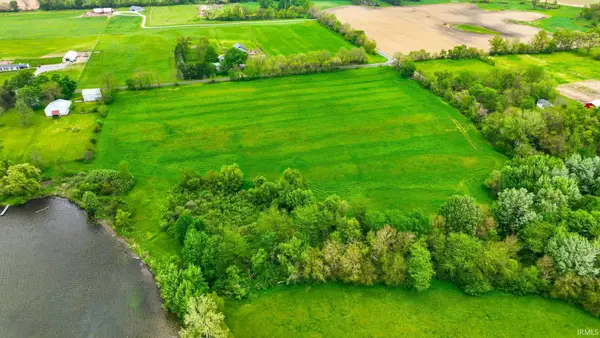 ** 100 W Road, Howe, IN 46746