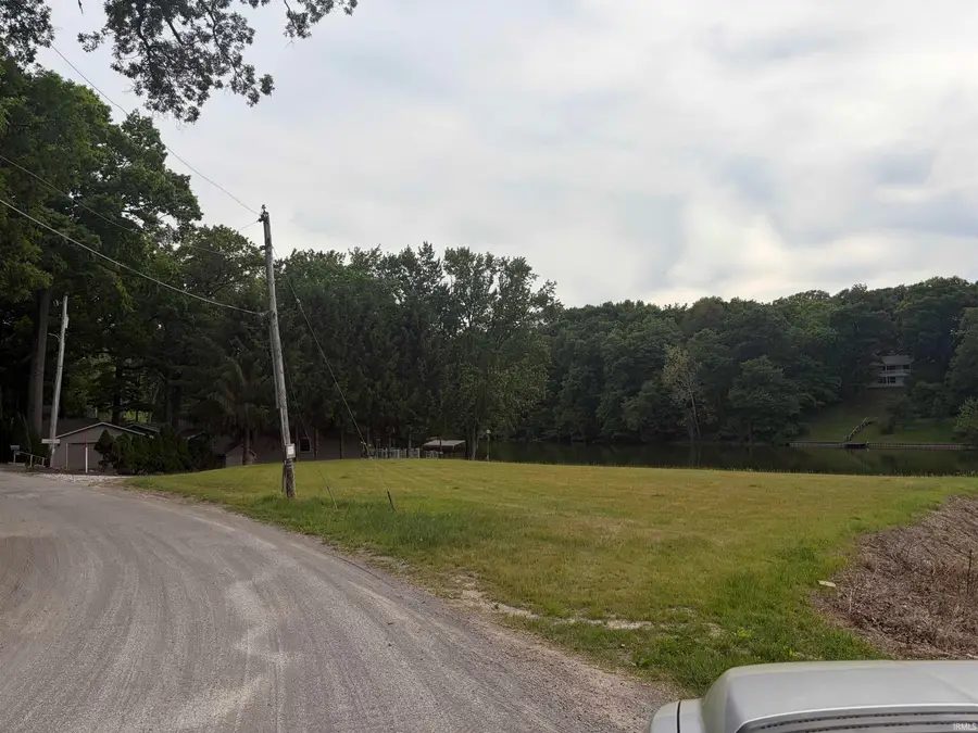31 N Diamond Point Road, Monticello, IN 47960 - #2