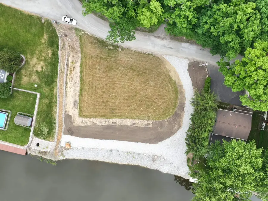 31 N Diamond Point Road, Monticello, IN 47960 - #3