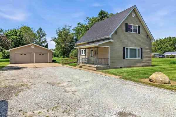 222 W 10th Street, Matthews, IN 46953