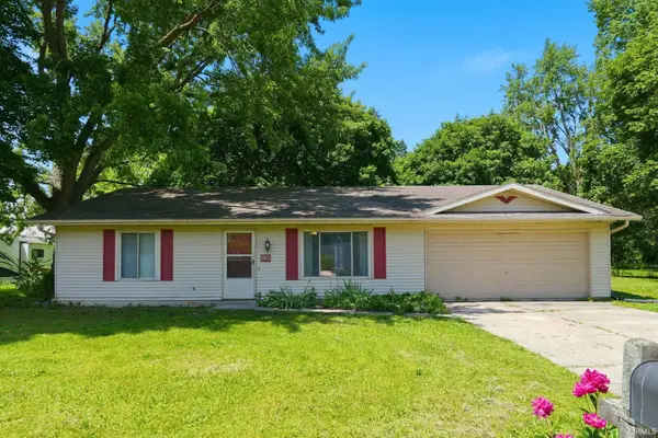 1913 Maple Street, Auburn, IN 46706