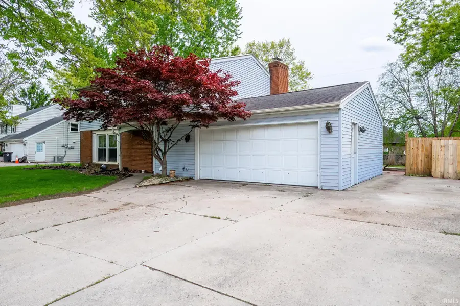 5502 Vance Avenue, Fort Wayne, IN 46815 - #2