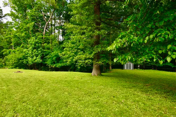 5073 State Road 45 Road, Nashville, IN 47448