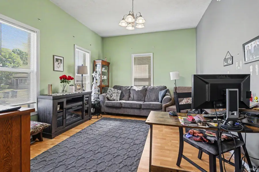 213 E Lawrence Street, Mishawaka, IN 46545 - #3