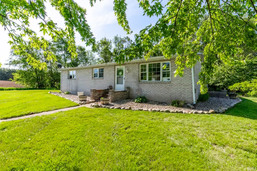 10390 E 375 N, Howe, IN 46746 - #2