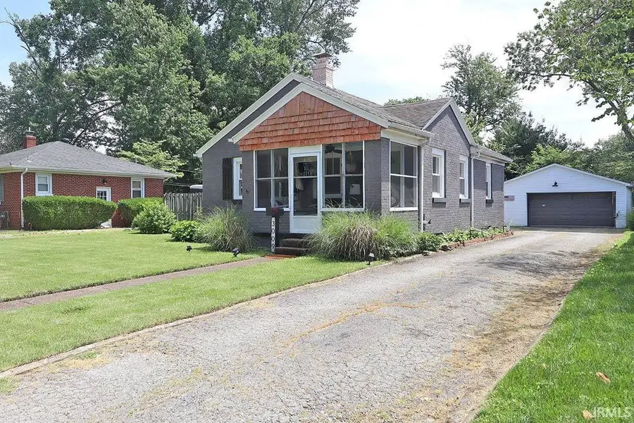 3009 E Chestnut Street, Evansville, IN 47714 - #2