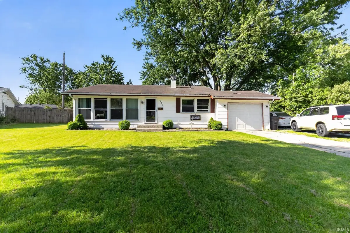 922 Dartmouth Court, Fort Wayne, IN 46825 - #1