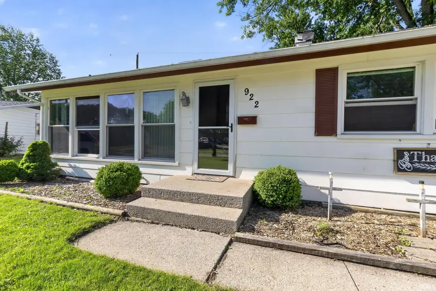 922 Dartmouth Court, Fort Wayne, IN 46825 - #2