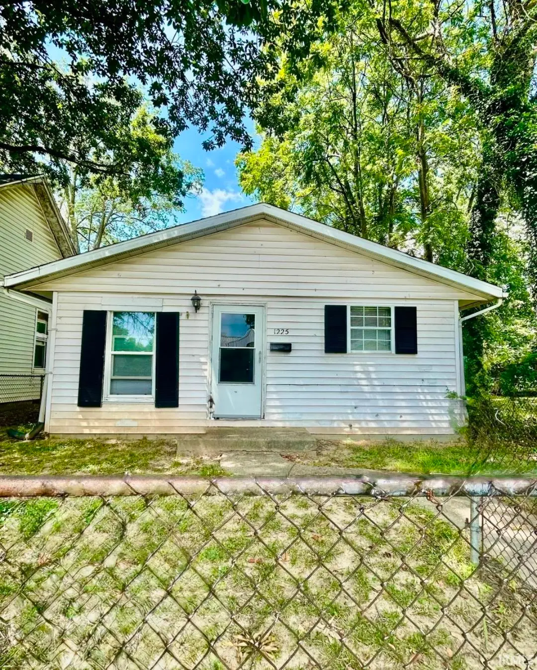 1225 S Linwood Avenue, Evansville, IN 47713 - #1