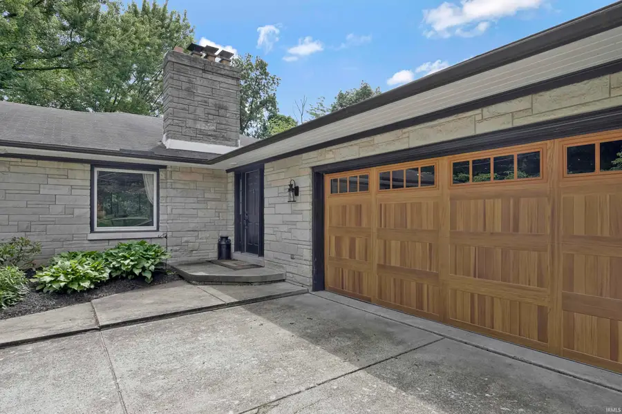 8811 Old State Road, Evansville, IN 47711 - #2