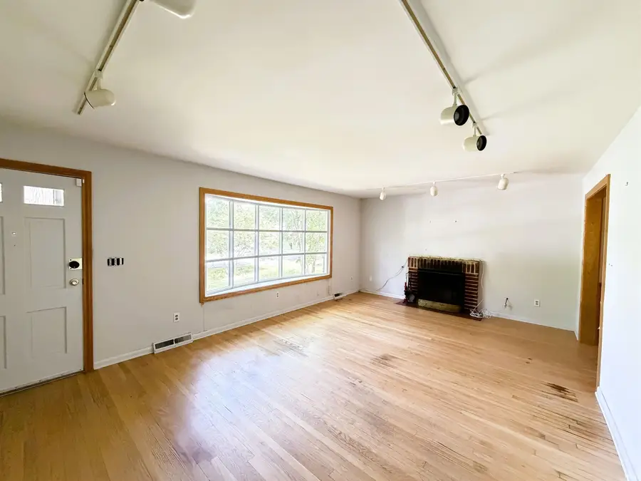 114 N Glenwood East Avenue, Bloomington, IN 47408 - #3