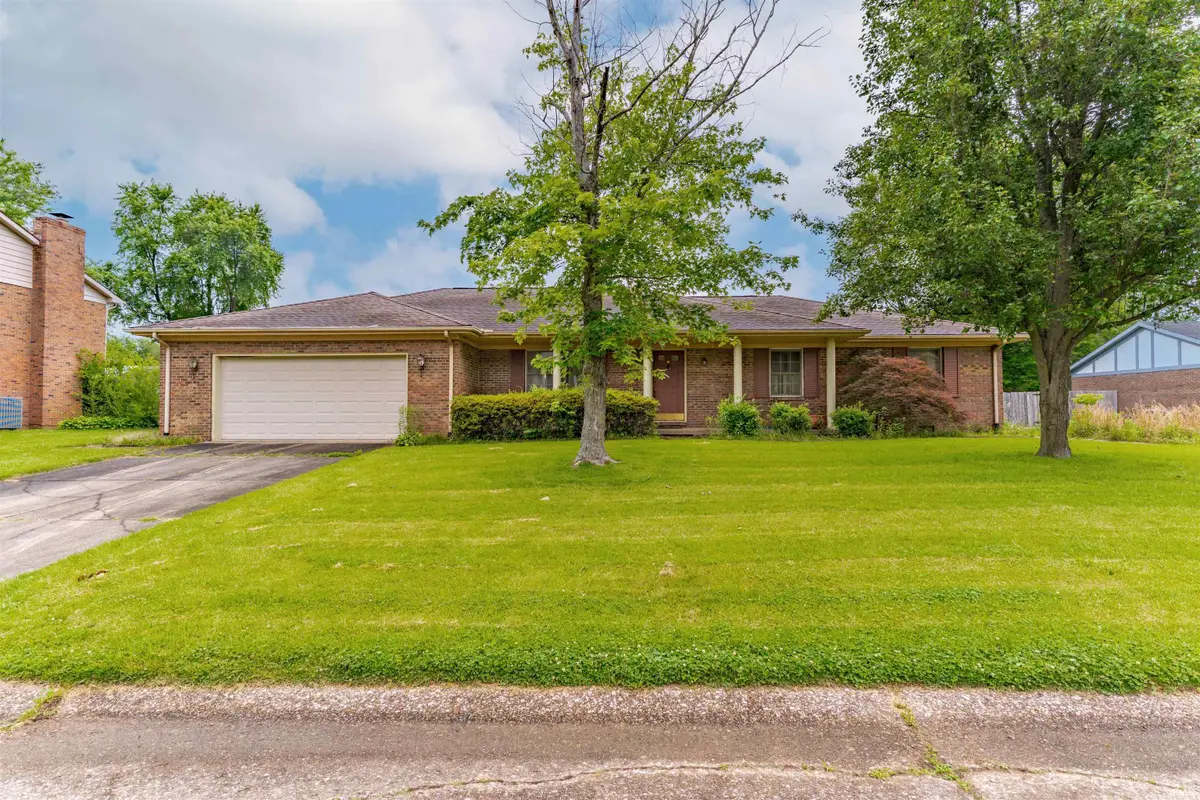 5466 W Sherwood Drive, Newburgh, IN 47630 - #1
