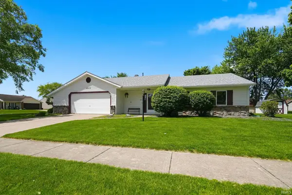 4909 Clovedale Drive, Woodburn, IN 46797