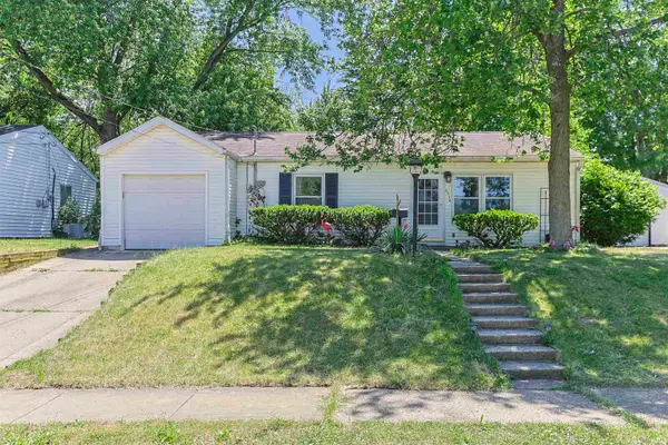 2116 Pershing Street, South Bend, IN 46628